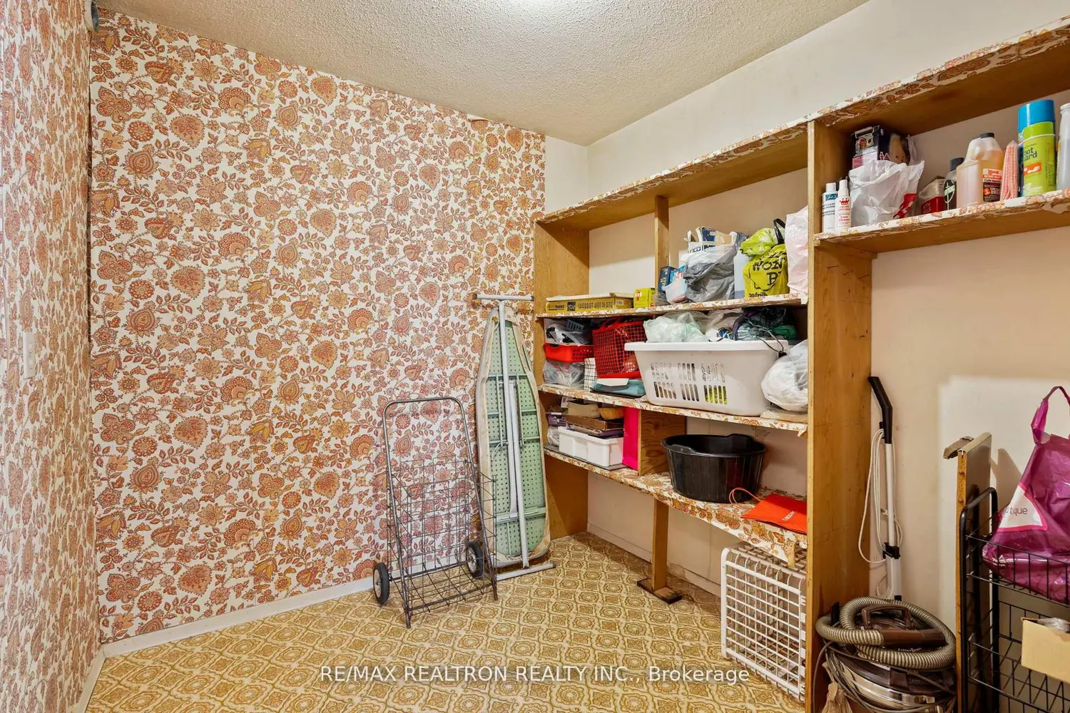 Additional image 17 of 155 Marlee Avenue 909