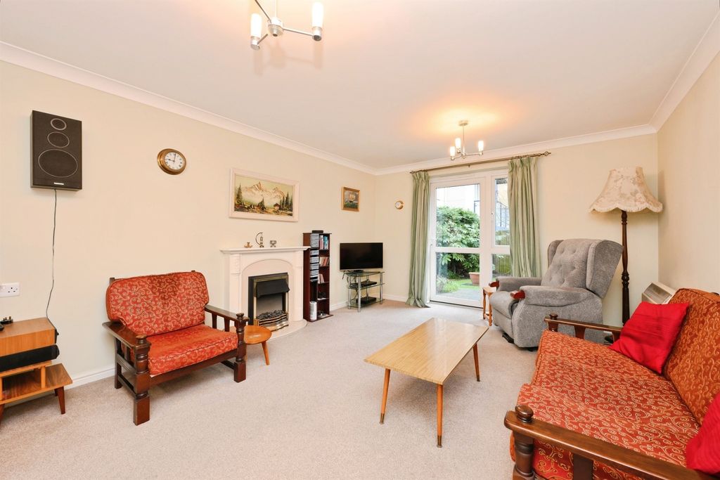 Additional image 2 of 2 bed flat for saleBrocket Road, Hoddesdon EN11