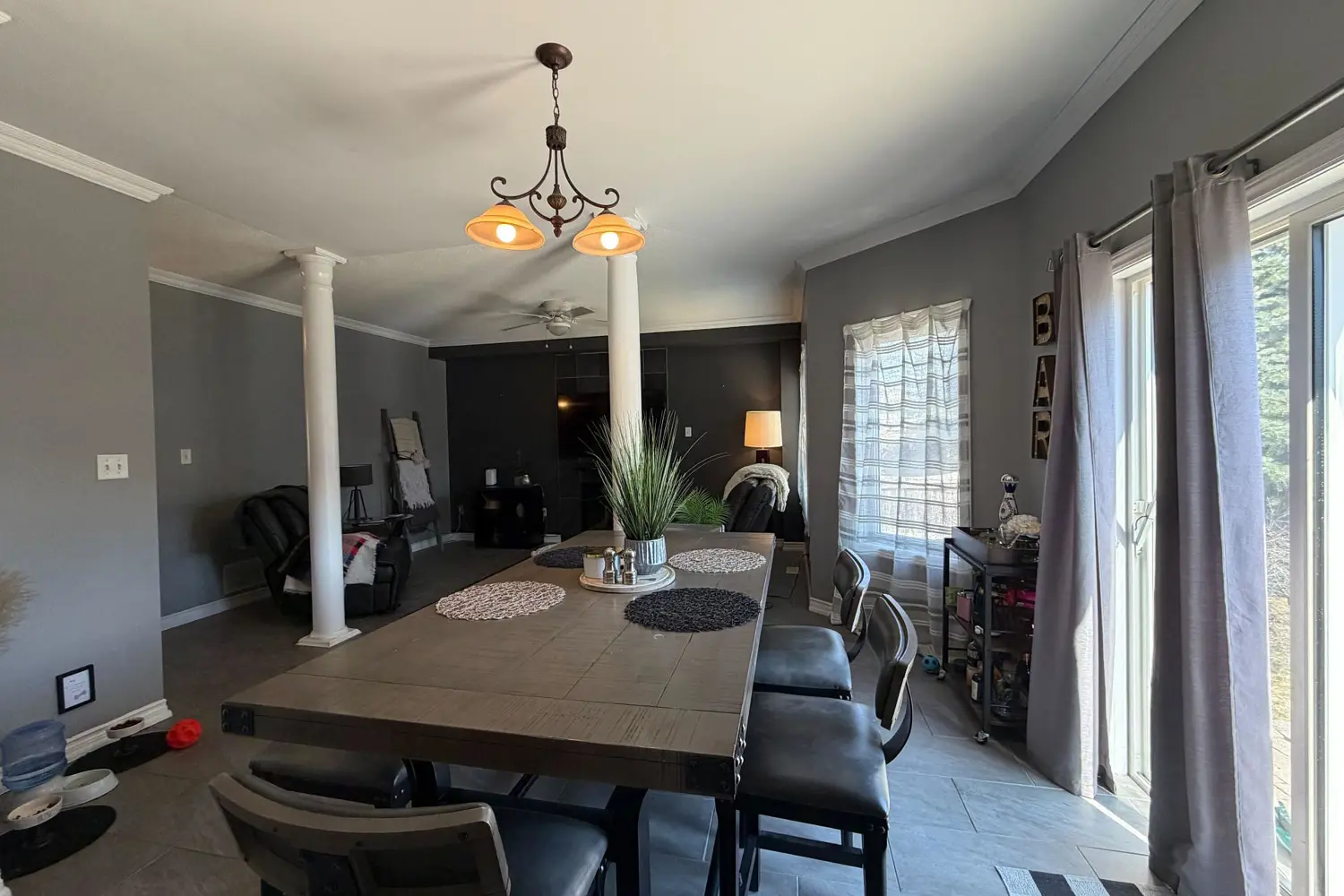 422 Mapleton Avenue photo 4
