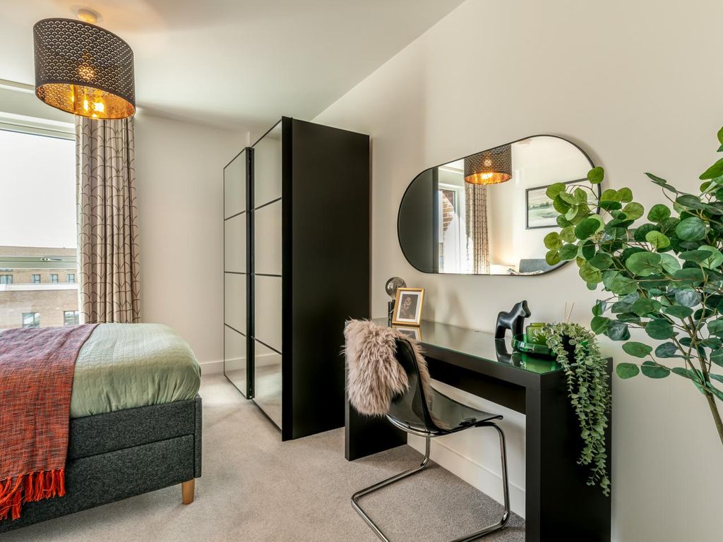 Additional image 7 of 2 bed flat for saleLampton Road, Hounslow TW3