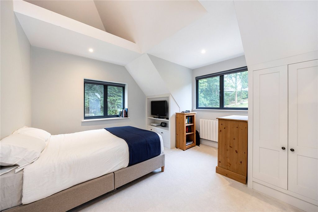 Additional image 18 of 5 bed detached house for saleSquare Drive, Haslemere, Surrey GU27