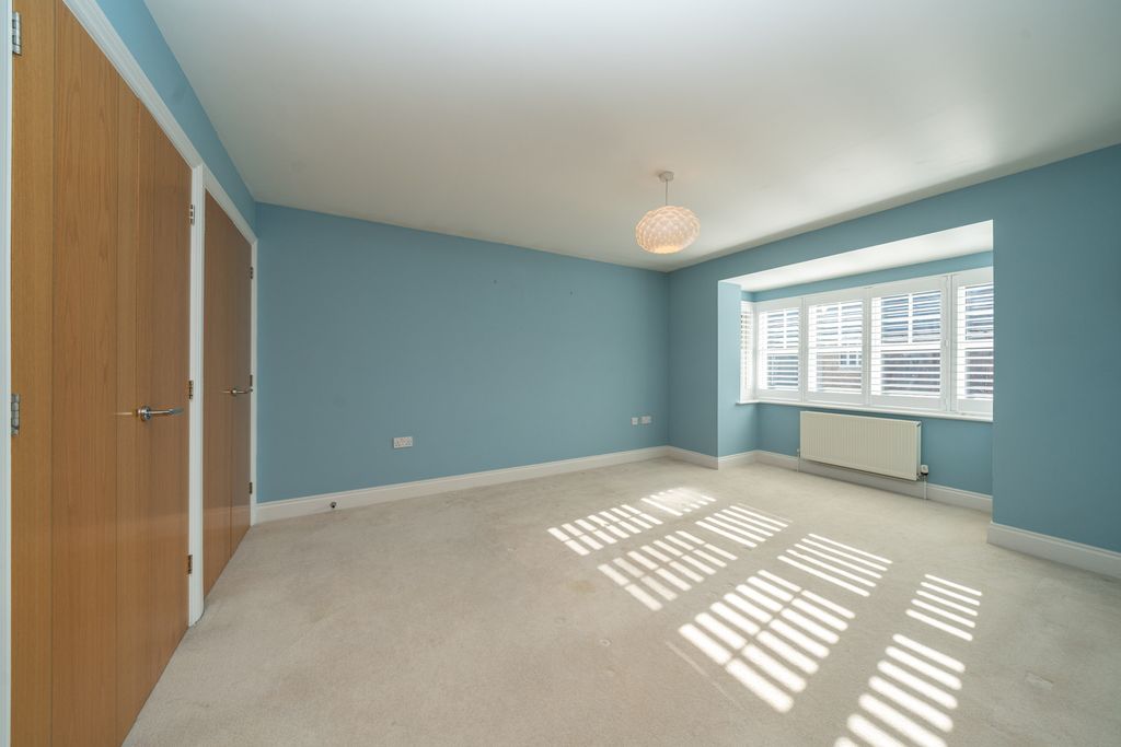Additional image 9 of 4 bed detached house for saleOstlers Close, Hemel Hempstead, Hertfordshire HP3