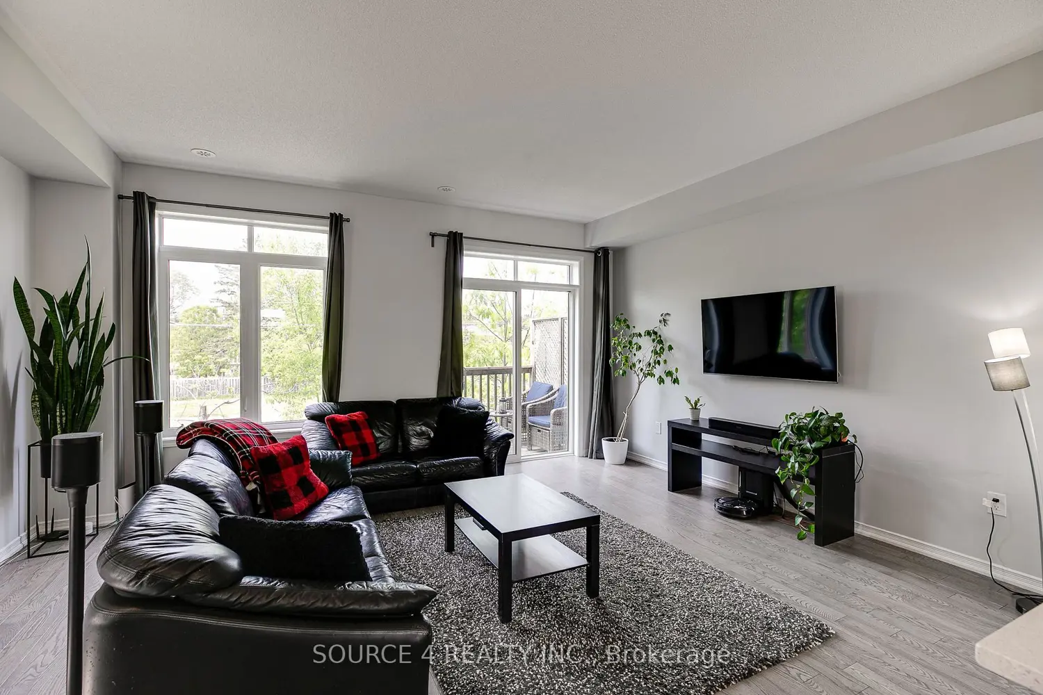379 Ladycroft Terrace photo 3