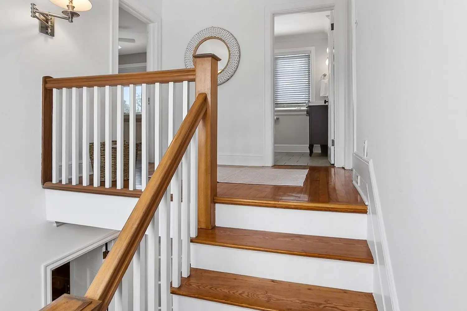 Additional image 12 of 498 Queen Elizabeth Drive