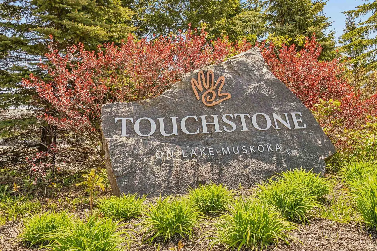 1869 Muskoka Road 118 W Highway Btve104