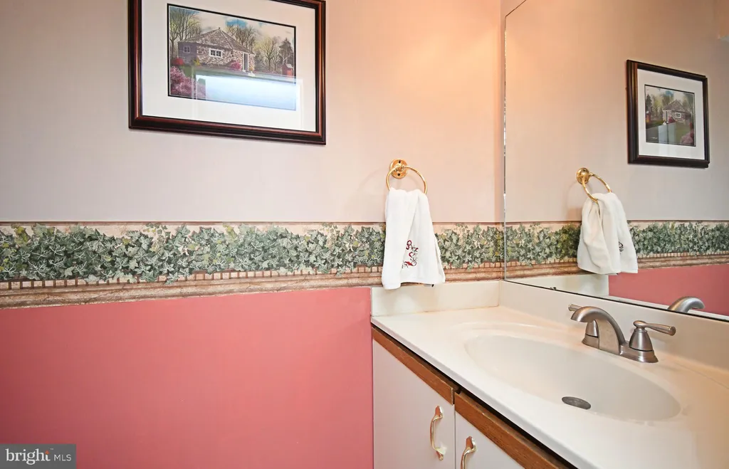 Additional image 11 of 331 Ivanhoe Court, Langhorne, PA 19047