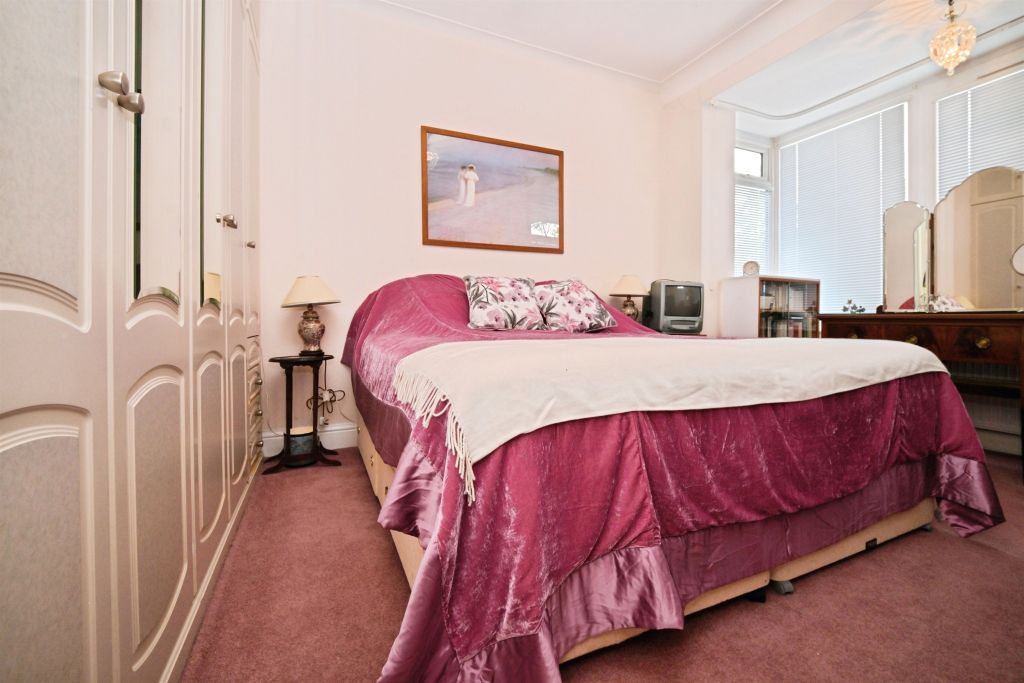 Additional image 8 of 5 bed detached bungalow for saleWare Road, Hoddesdon EN11