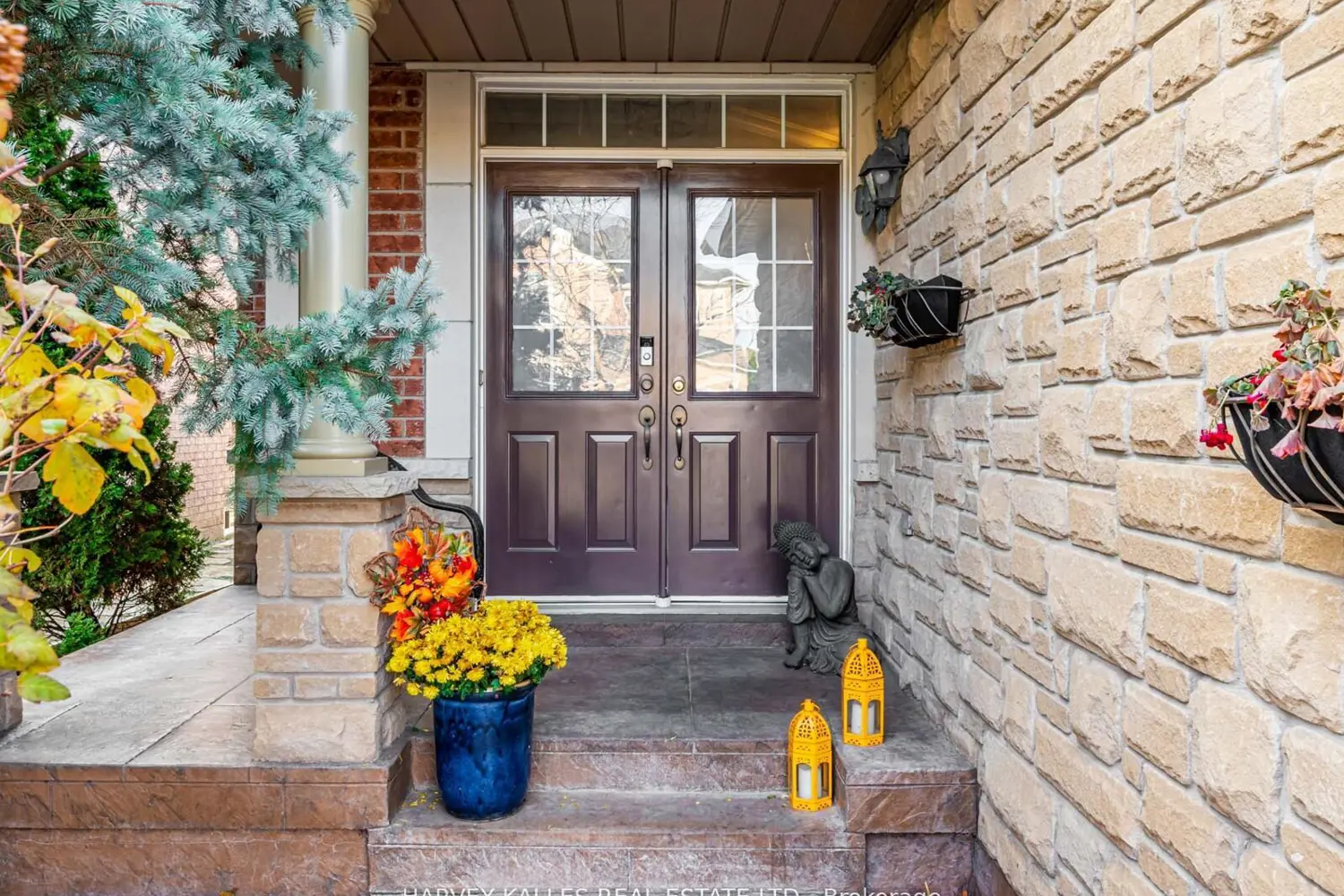 12 Barberry Crescent photo 2