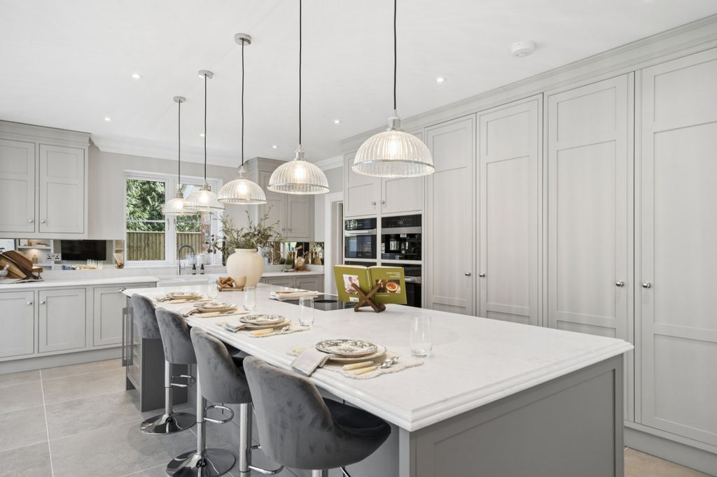 Additional image 4 of 5 bed detached house for saleCritchmere Hill, Haslemere, Surrey GU27