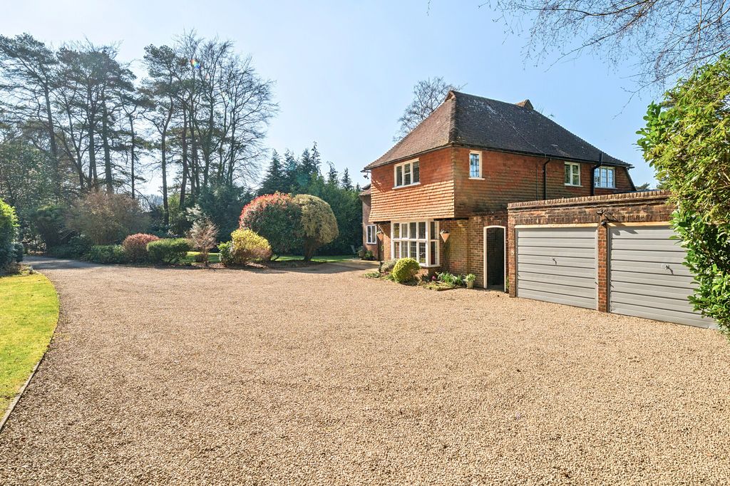 Additional image 26 of 5 bed detached house for saleTilford Road, Hindhead GU26