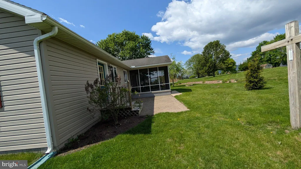 20 Osage Drive, Belleville, PA 17004 photo 4
