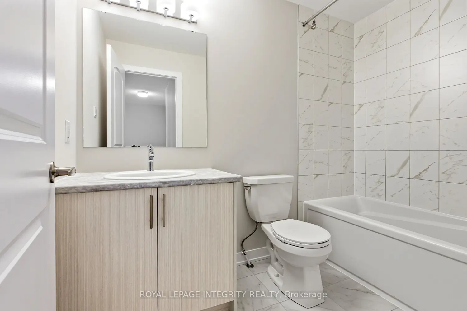 Additional image 17 of 418 Les Emmerson Drive