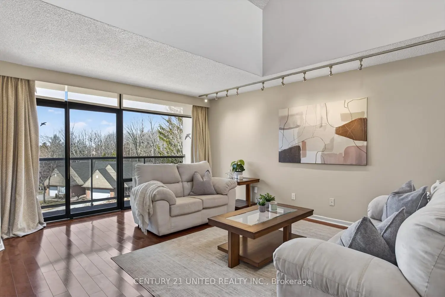 1818 Cherryhill Road 503 photo 2