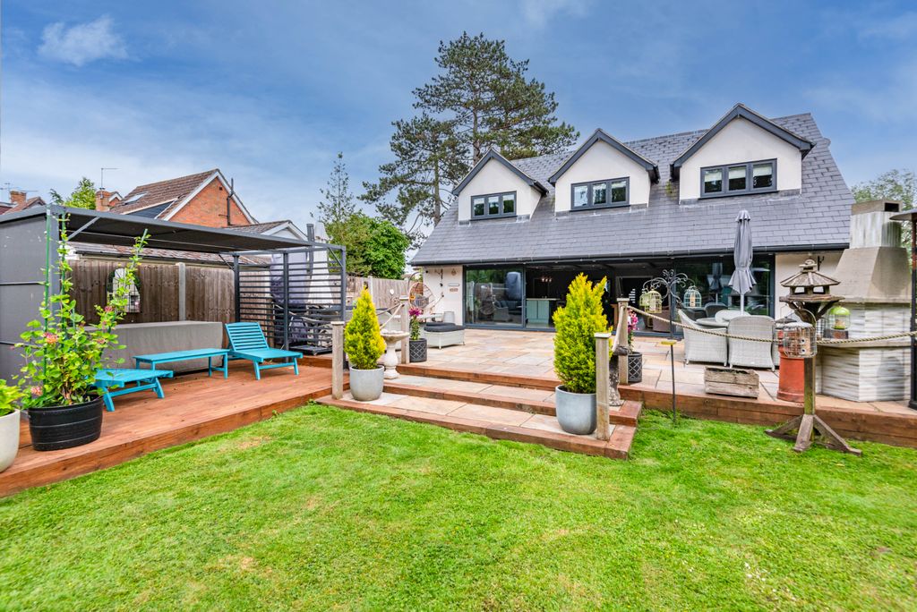 Additional image 29 of 4 bed detached house for saleAvenue Road, Dobbs Weir, Hoddesdon EN11