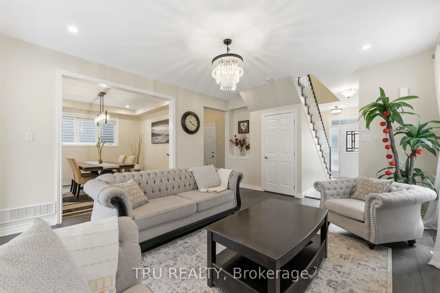 344 Sweetclover Way photo 3