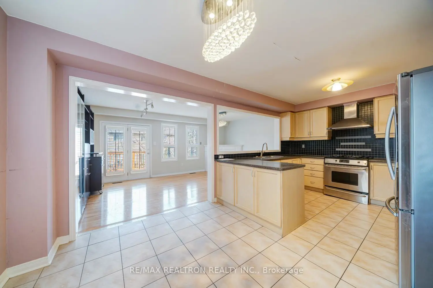 60 Harmony Road photo 4