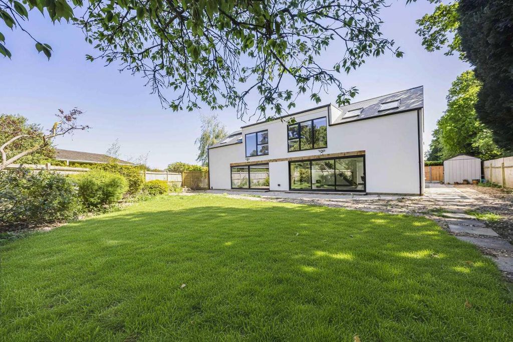 Additional image 4 of 5 bed detached house for saleMakins Road, Henley-On-Thames RG9