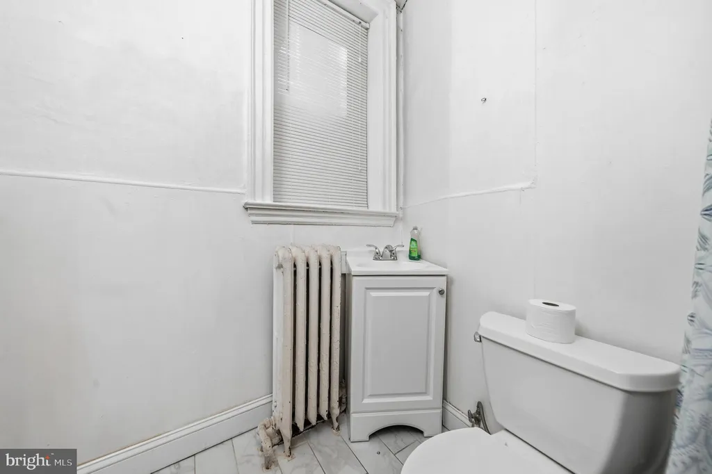 2224 S Broad Street Unit 1ST FL FRONT Unit 1ST FL FRO, Philadelphia, PA 19145 photo 5
