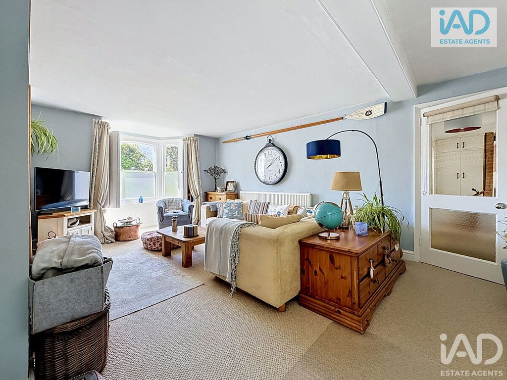 3 bed maisonette for saleOld Road, Harlow CM17