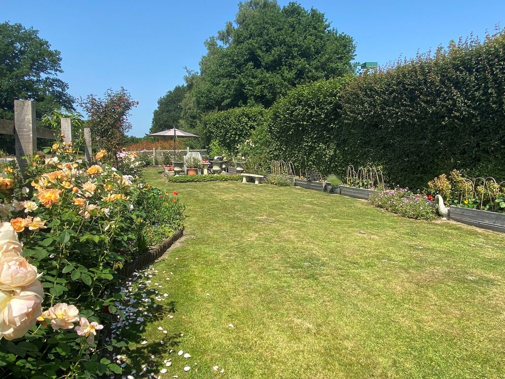 Additional image 2 of 4 bed semi-detached house for saleHigh Street, Hartfield TN7