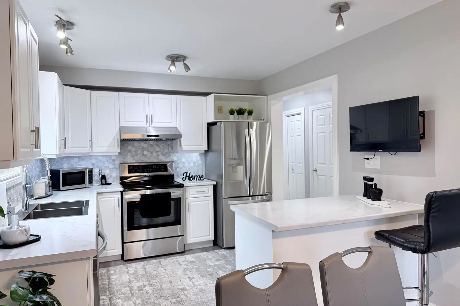 9 Barrett Crescent photo 3