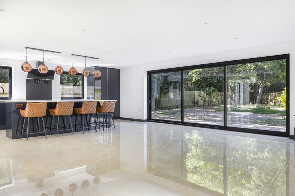 Additional image 2 of 5 bed detached house for saleMakins Road, Henley-On-Thames RG9