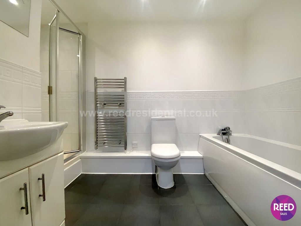 Additional image 13 of 2 bed flat for saleRiverbreeze Court, Ferry Road, Hullbridge SS5