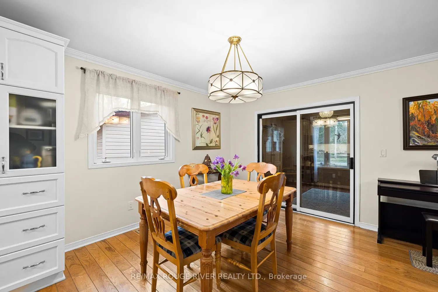 10126 Longsault Road 14 photo 4