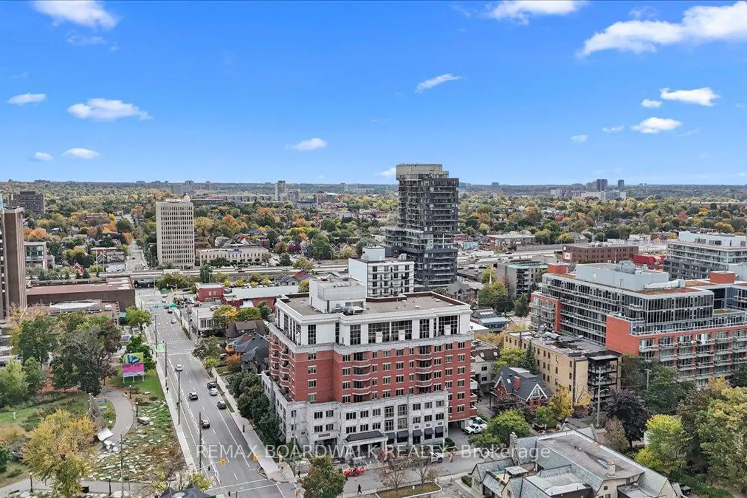Additional image 18 of 320 Mcleod Street #Ph804