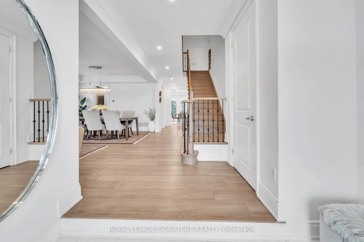 17 Roderick Court photo 2
