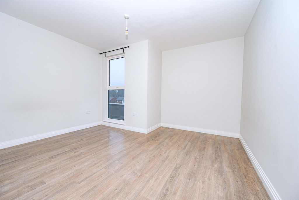 Additional image 9 of 2 bed penthouse for saleEbberns Road, Hemel Hempstead HP3