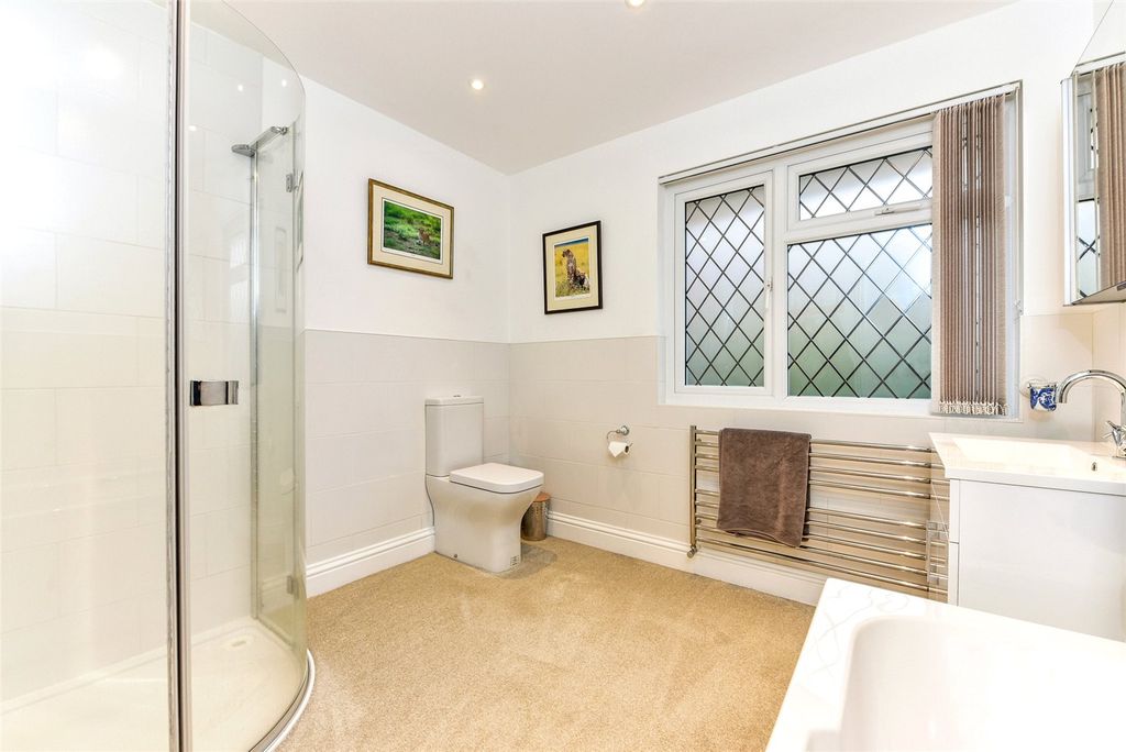 Additional image 12 of 4 bed detached house for saleOrchard Road, Hayling Island, Hampshire PO11