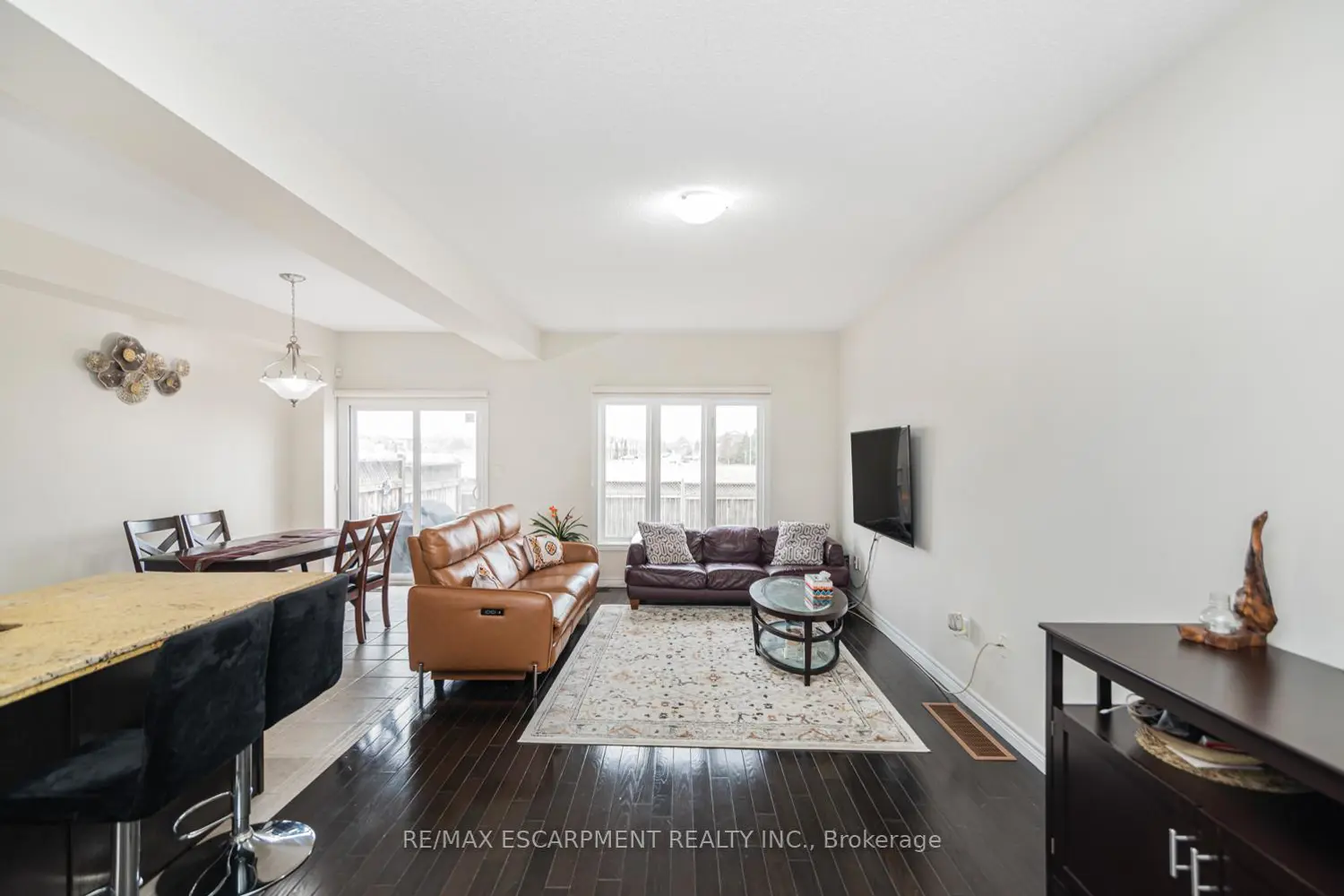 370 Stonehenge Drive 13 photo 5