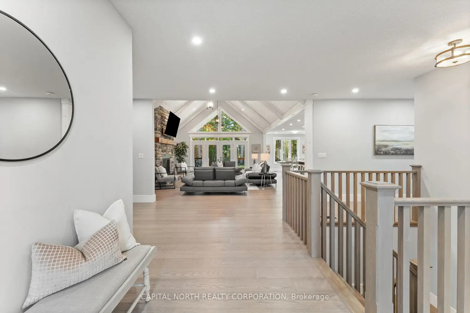 3496 Crescent Harbour Road photo 3