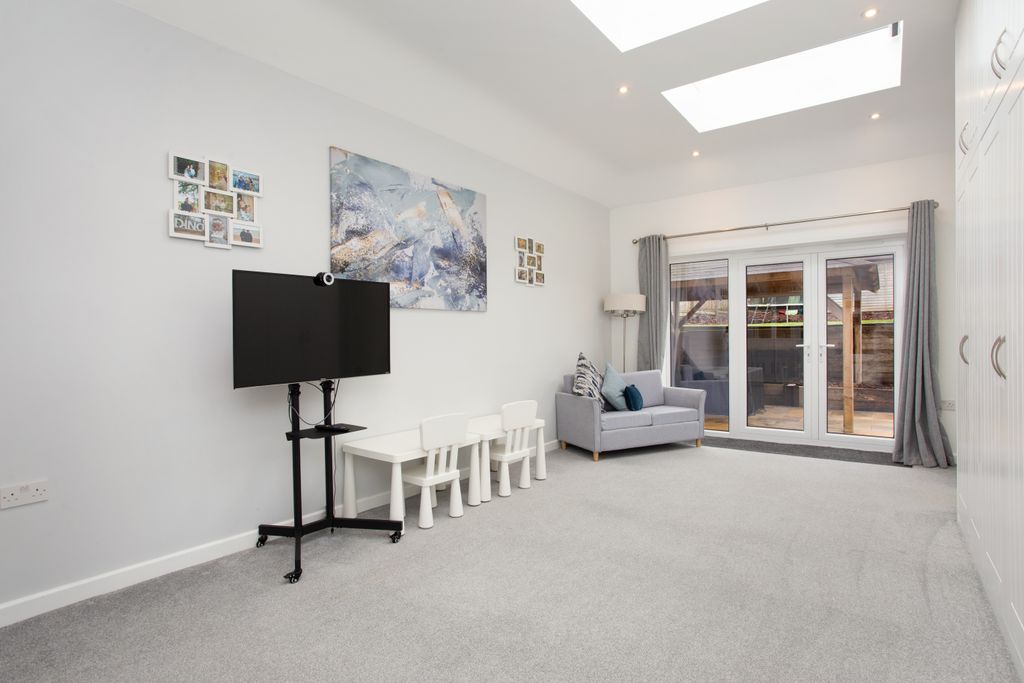 Additional image 8 of 5 bed detached house for saleHigh Road, Waterford, Hertford SG14