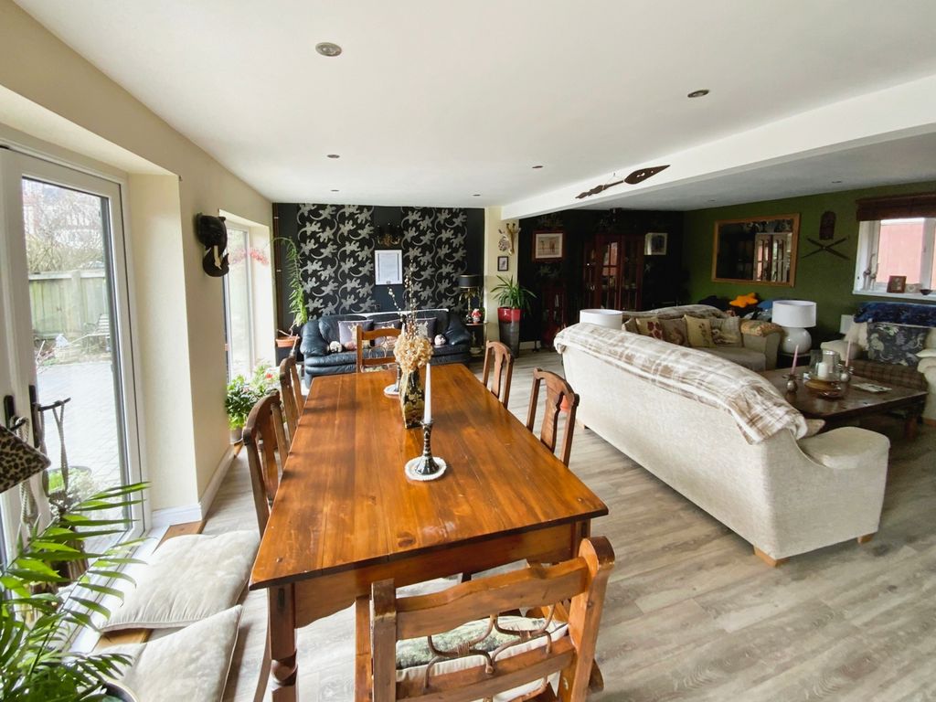 Additional image 4 of 5 bed detached bungalow for saleCliff Top Lane, Hessle HU13