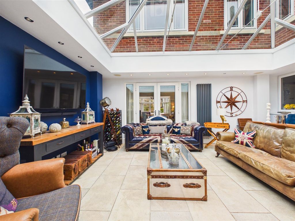 Additional image 10 of 5 bed detached house for saleMarlborough Avenue, Hessle HU13