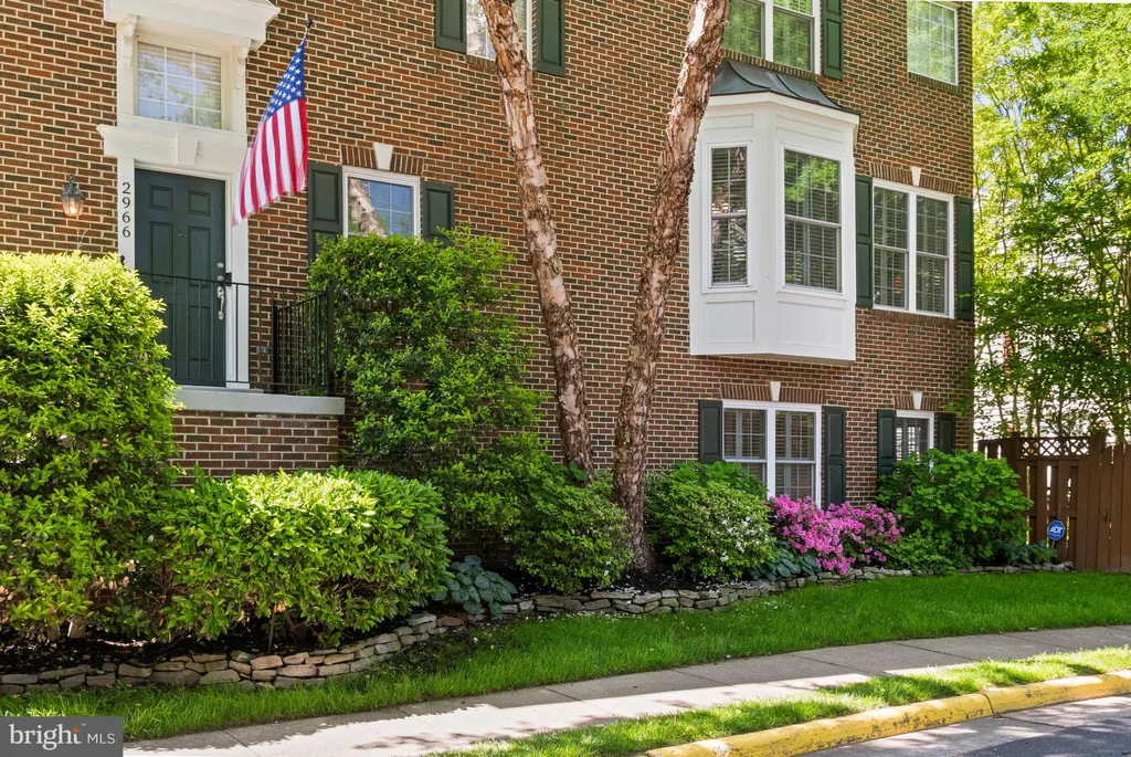2966 Lismore Lane, Fairfax, VA 22031