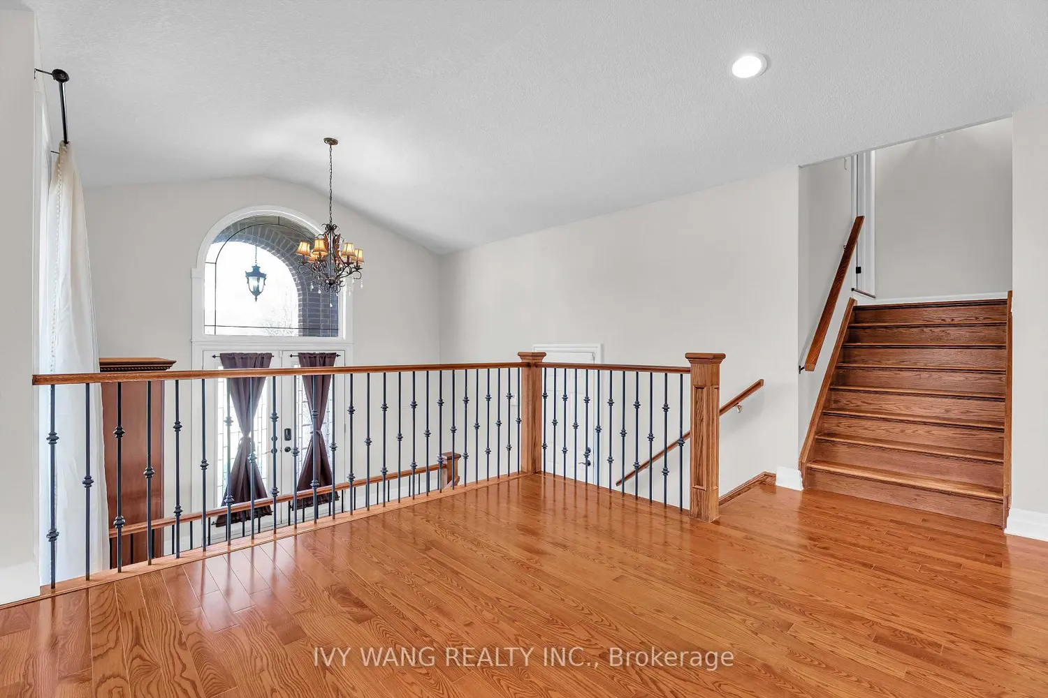 6675 Beattie Street photo 3