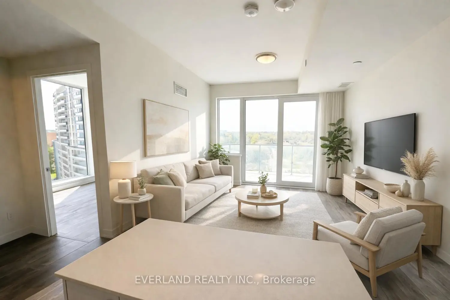 15 Ellerslie Avenue 905