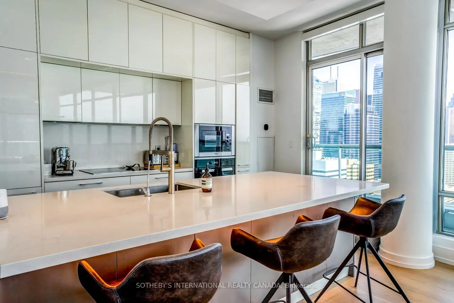 Additional image 7 of 81 Navy Wharf Court 3801
