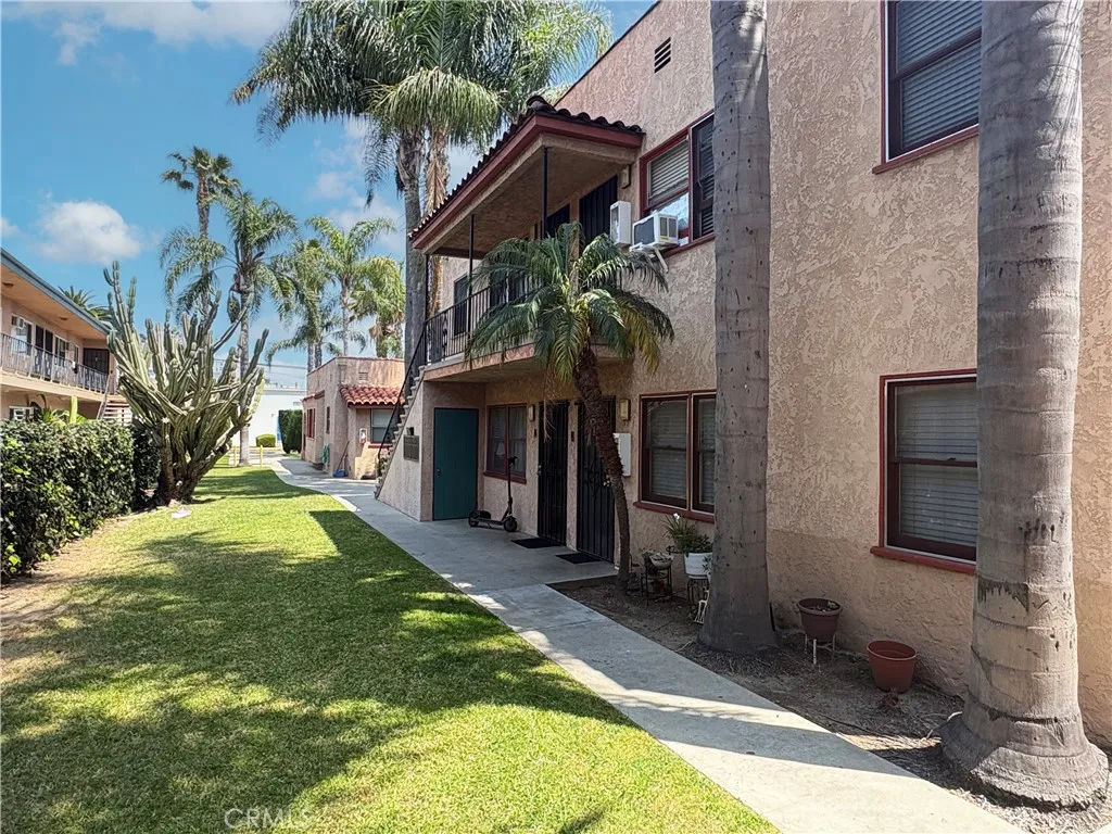 1130 E 5th Street, Long Beach, CA 90802 photo 5