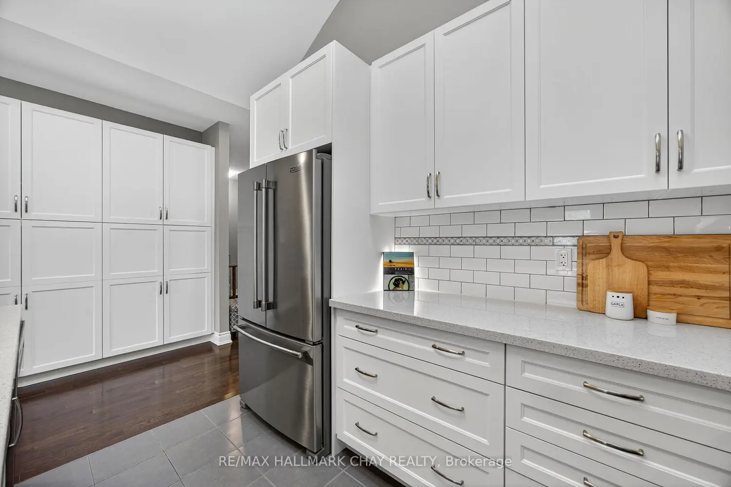 63 Summerhill Drive photo 2