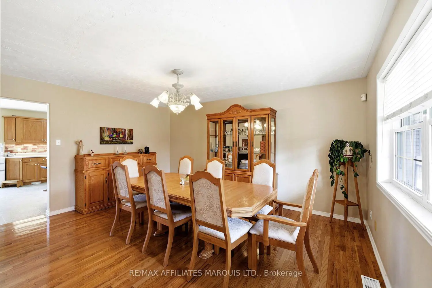 4720 O'keefe Road photo 5