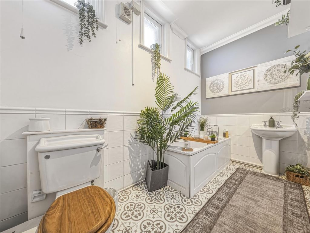 Additional image 22 of 2 bed flat for saleStation Road, Herne Bay CT6