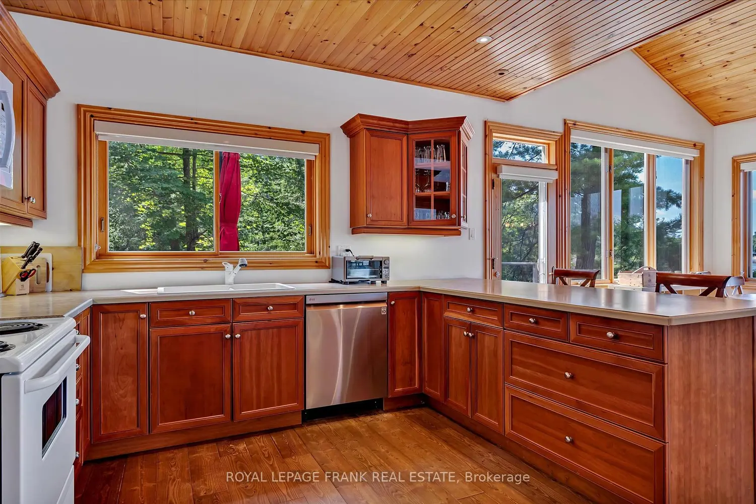 Additional image 8 of 484 Juniper Island