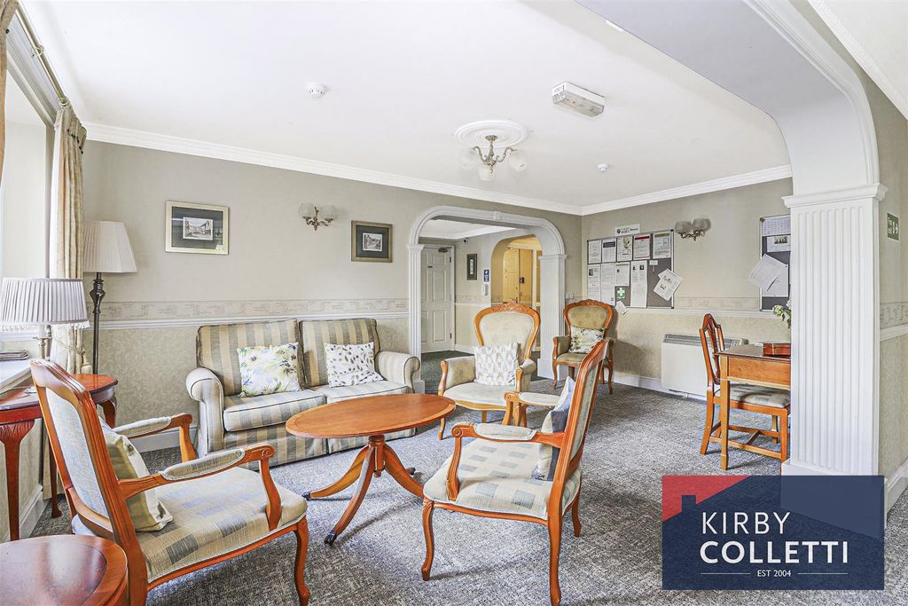 Additional image 12 of 2 bed flat for saleBrocket Road, Hoddesdon EN11