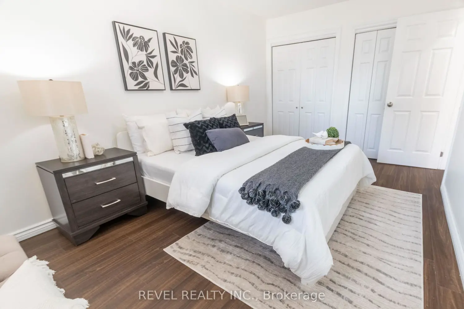 136 Lacey Crescent photo 5