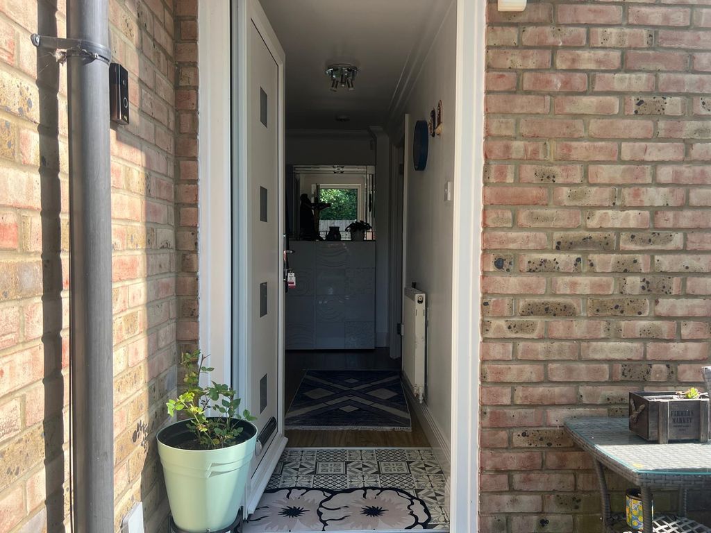 Additional image 12 of 2 bed maisonette for saleMarston Road, Hoddesdon EN11