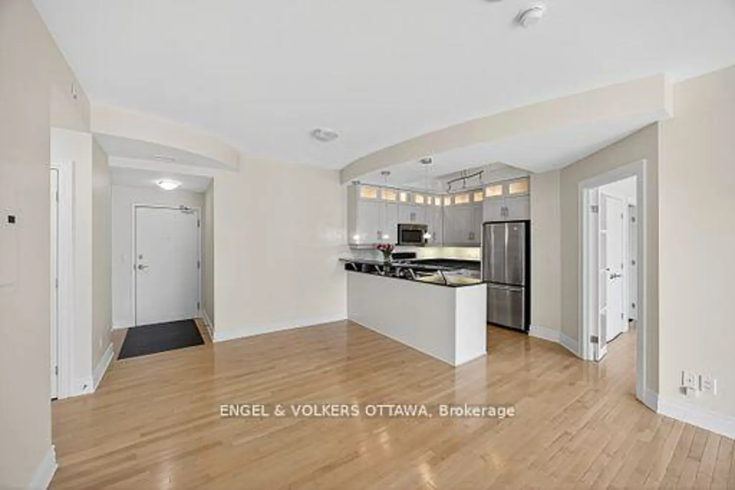 Additional image 6 of 95 Bronson Avenue 505
